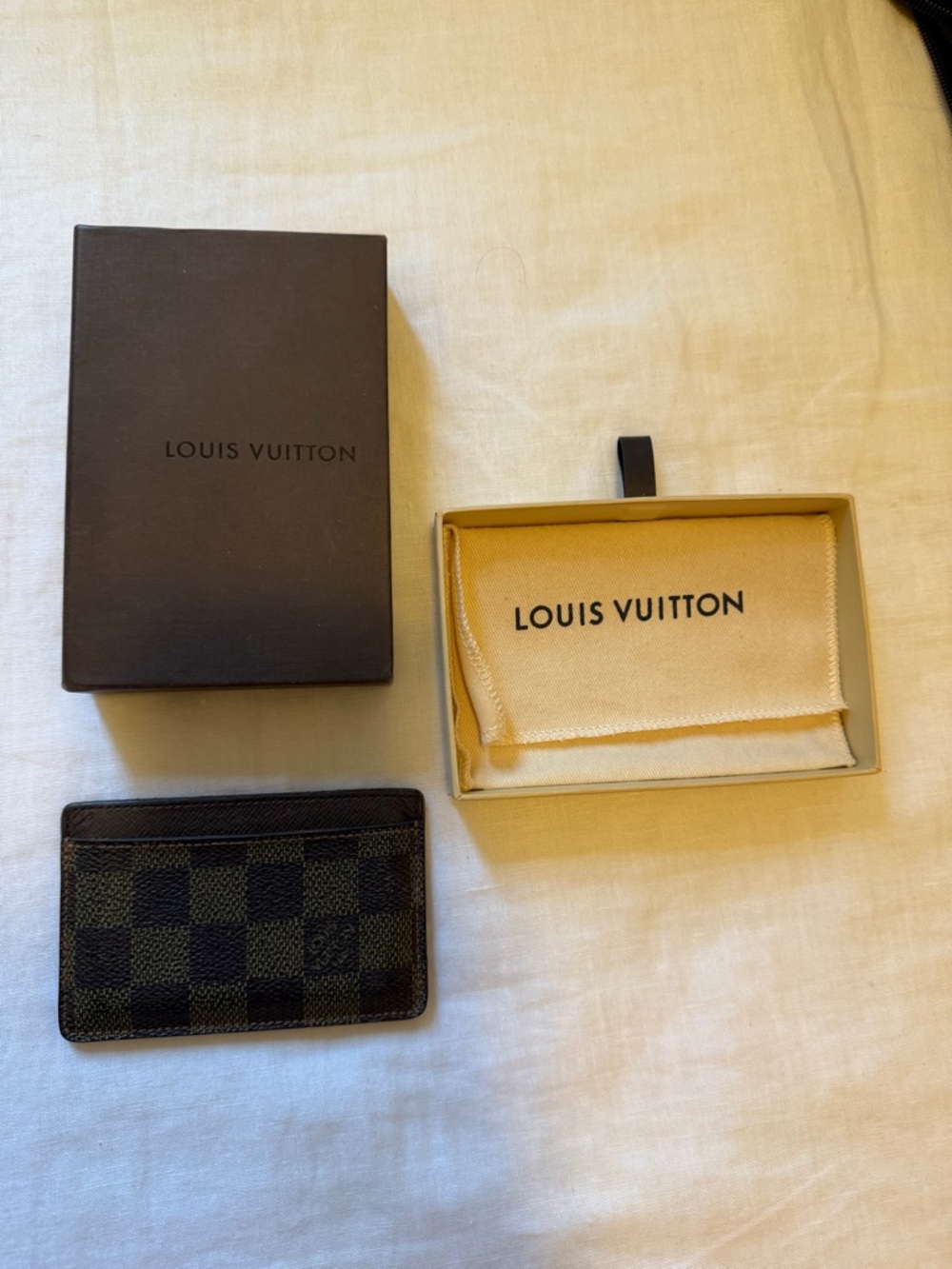 Louis Vuitton Card Holder - Picture 6 of 7